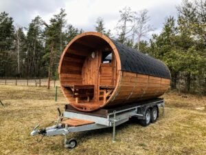 Mobil Udendørs Sauna På Traileren På Hjul – Tønde (5)