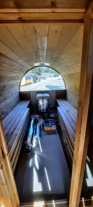 Mobil Udendørs Sauna På Traileren På Hjul – Tønde (9)